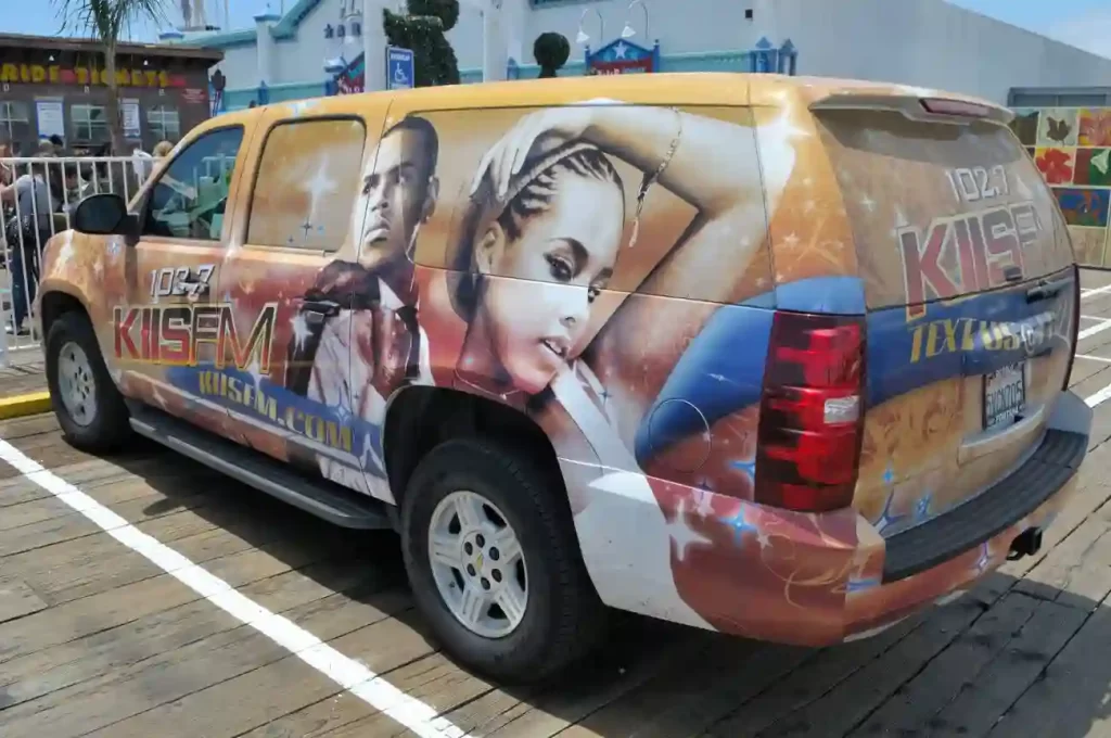 What are Commercial Car Wraps